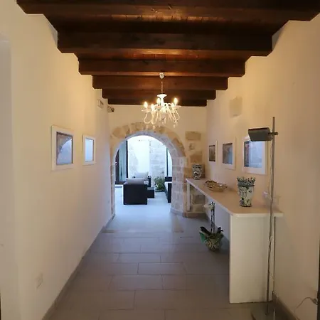 Bed & Breakfast Italiana Atrio 3*